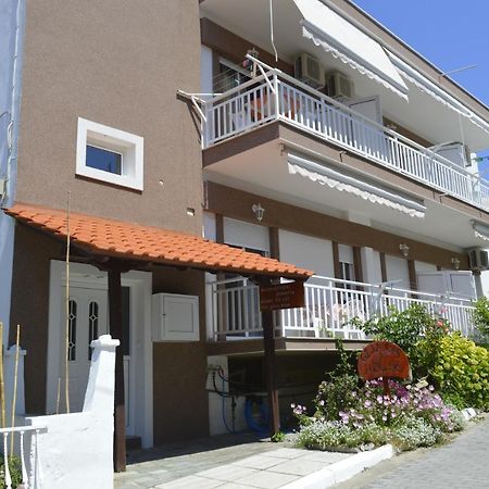 Giannas House Aparthotel Szárti Kültér fotó
