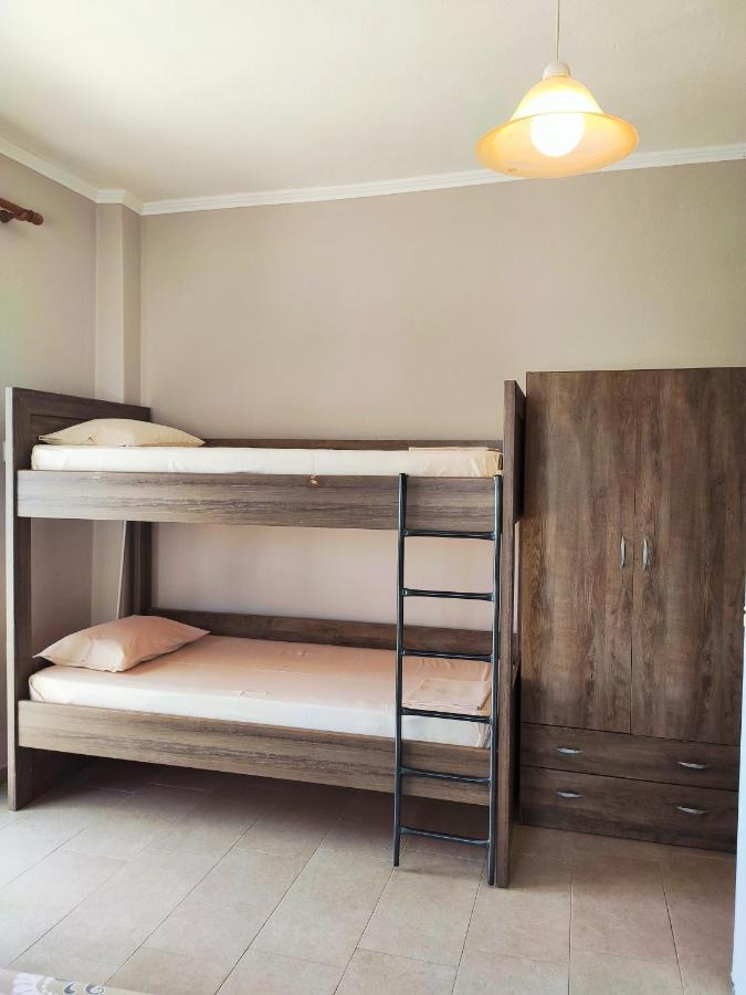 Giannas House Aparthotel Szárti Kültér fotó